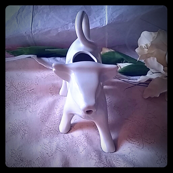 Vintage Hoan Porcelain Cow Creamer - Picture 4 of 8